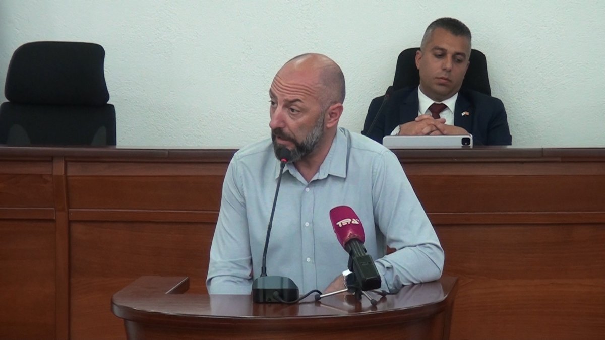 Поинаку: Ставаме фотоволтаици за да штедиме, а сепак училиштата се во загуби